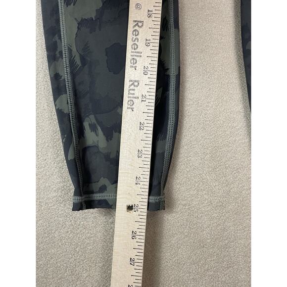 Vuori Pants Womens XS Green Camo Athletic Stretch Skinny Performance Legging‎ - Picture 6 of 8
